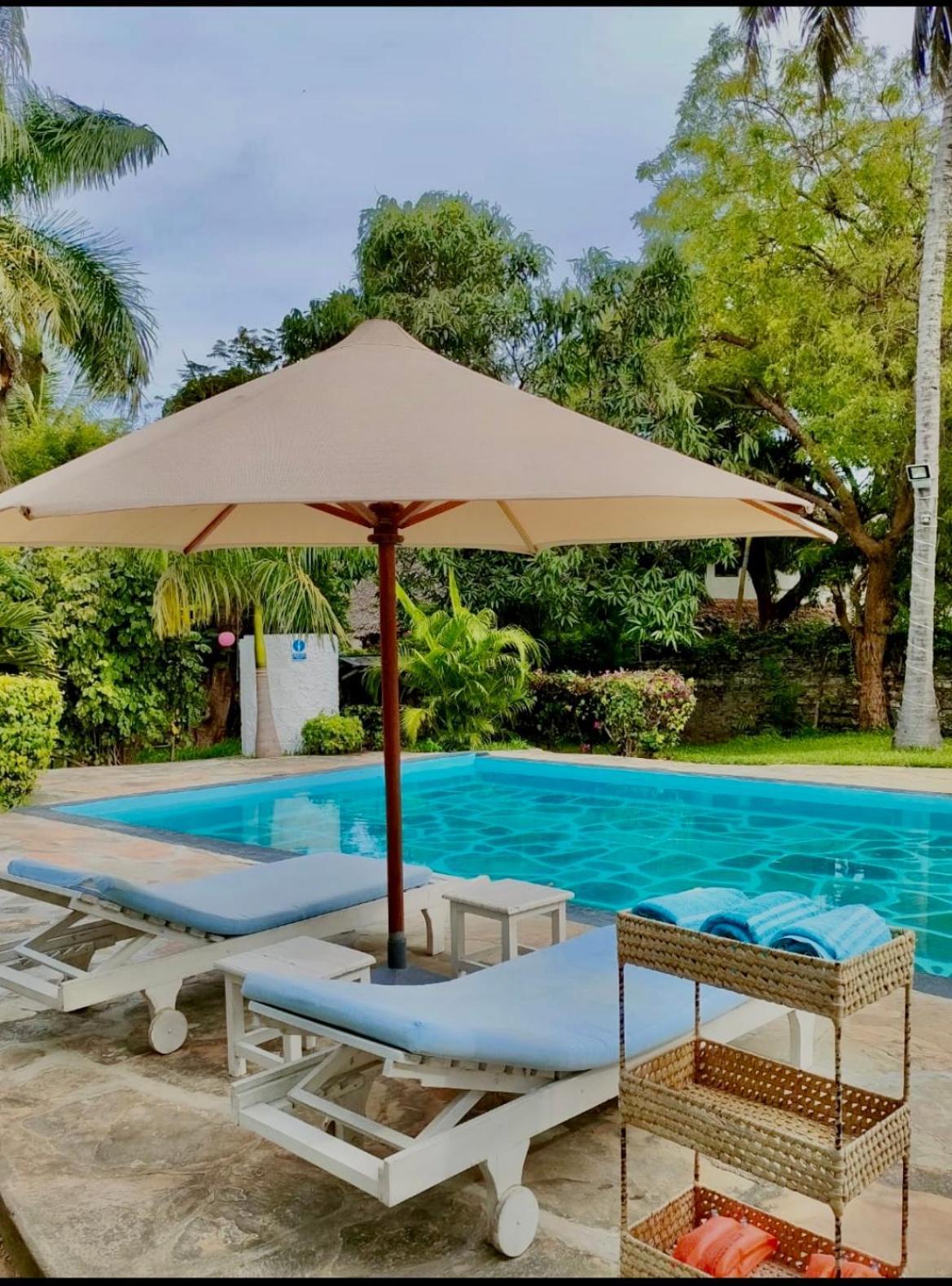 White Nyumba Malindi Appartement Buitenkant foto