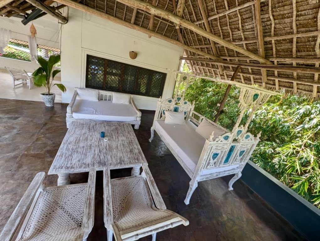 White Nyumba Malindi Appartement Buitenkant foto