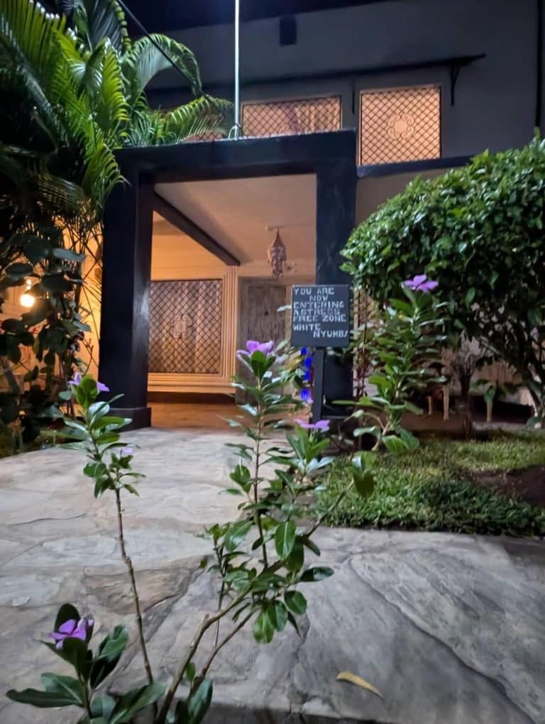 White Nyumba Malindi Appartement Buitenkant foto
