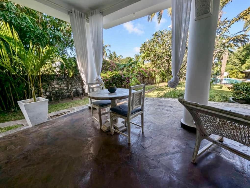 White Nyumba Malindi Appartement Buitenkant foto