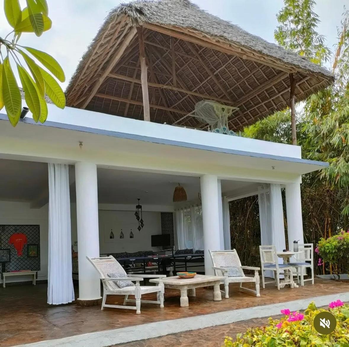 White Nyumba Malindi Appartement Buitenkant foto